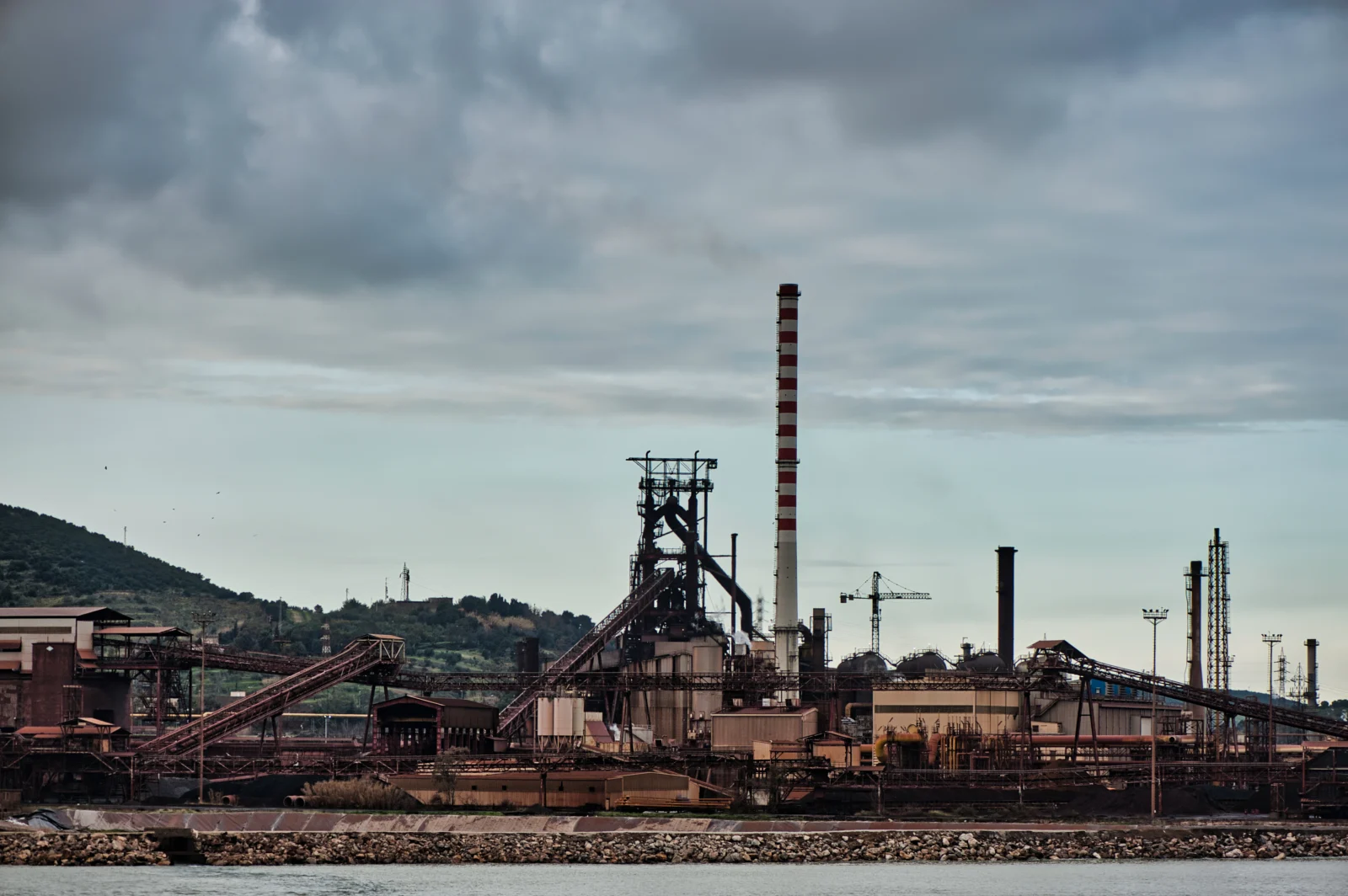 Industrial power hub modernization